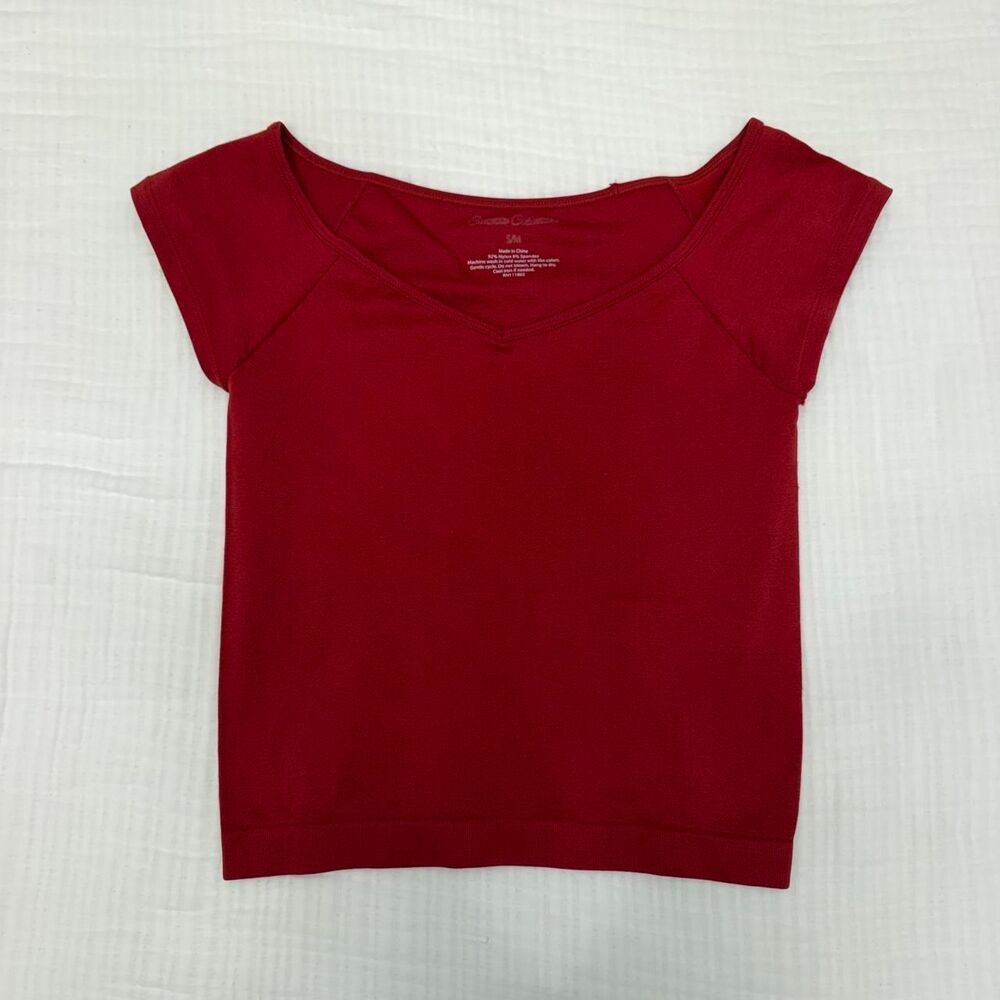 suzette collection red off the shoulder fitted top